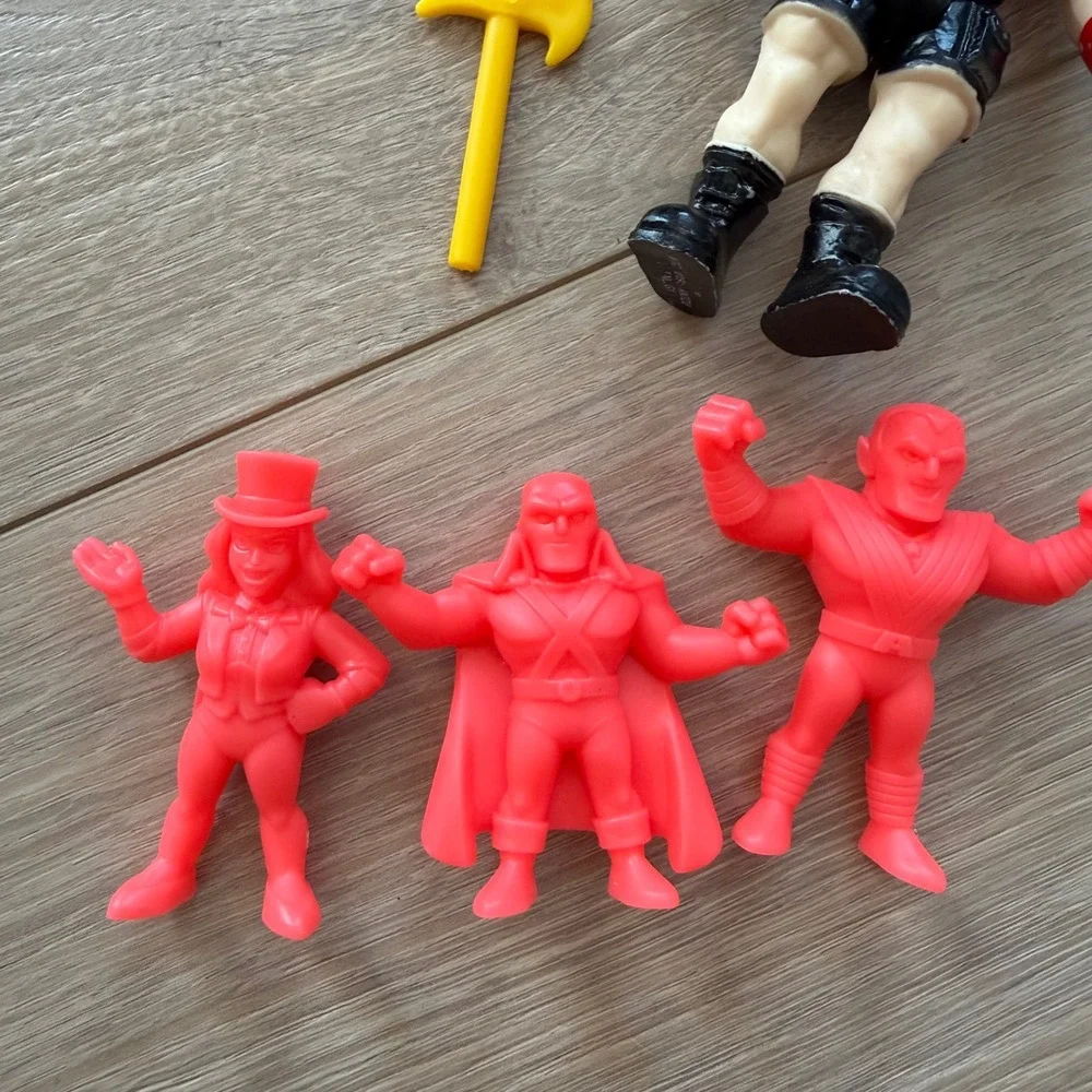 Mixed Action‎ Figure Lot Bass Pro Shops Muscle Men Rubber Monsters Mini Robots